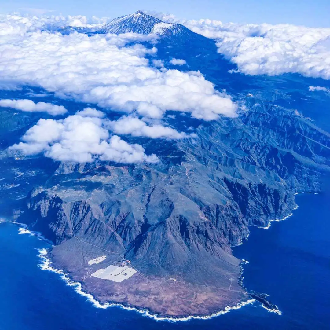 pohľad na Tenerife z lietadla