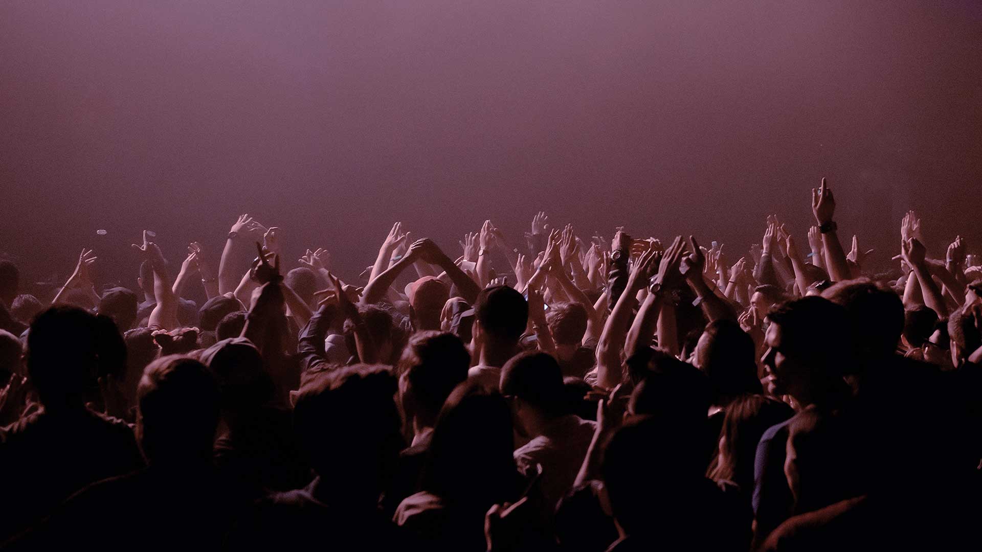 Fenomenálny Jarre a jeho Most z budúcnosti. Veľkolepá show spojila hudbu s vedou