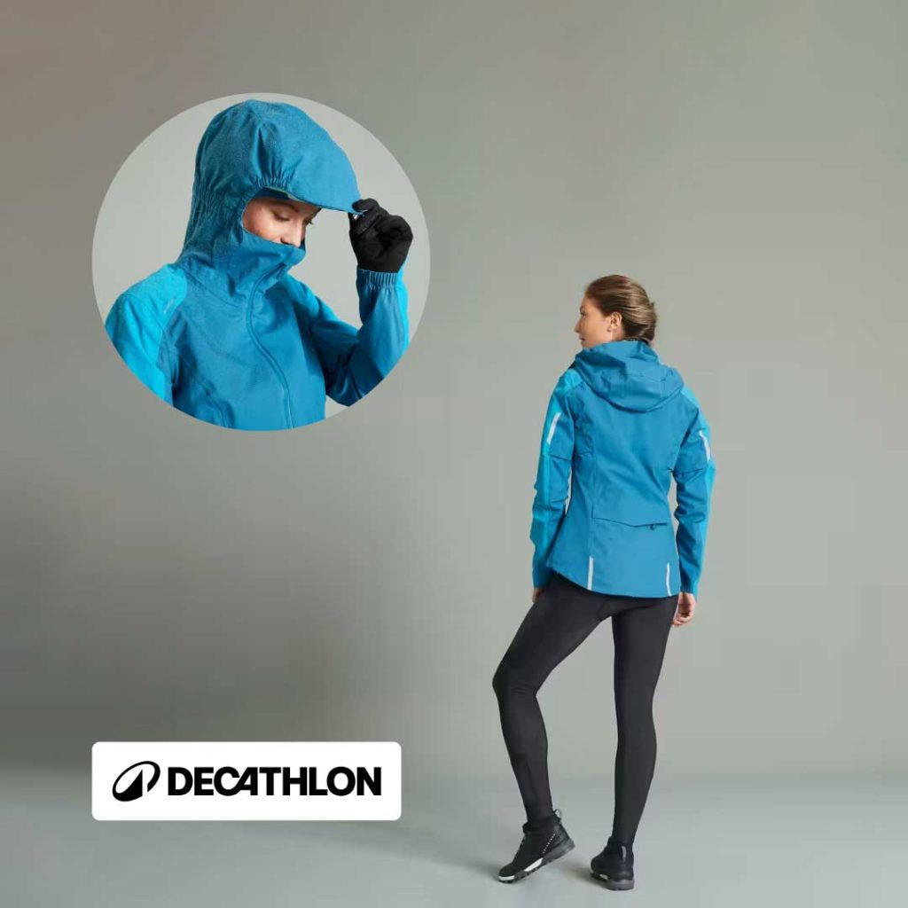 Dámska nepremokavá bunda expl 700 na horskú cyklistiku. Zdroj: Decathlon.
