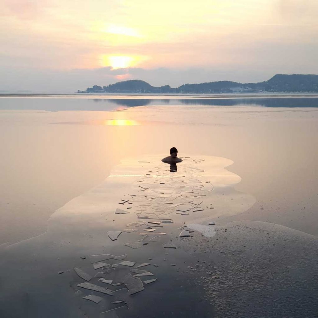 Pri otužovaní niekedy doslova cítite splynutie s prírodou. Foto: Archív autora.