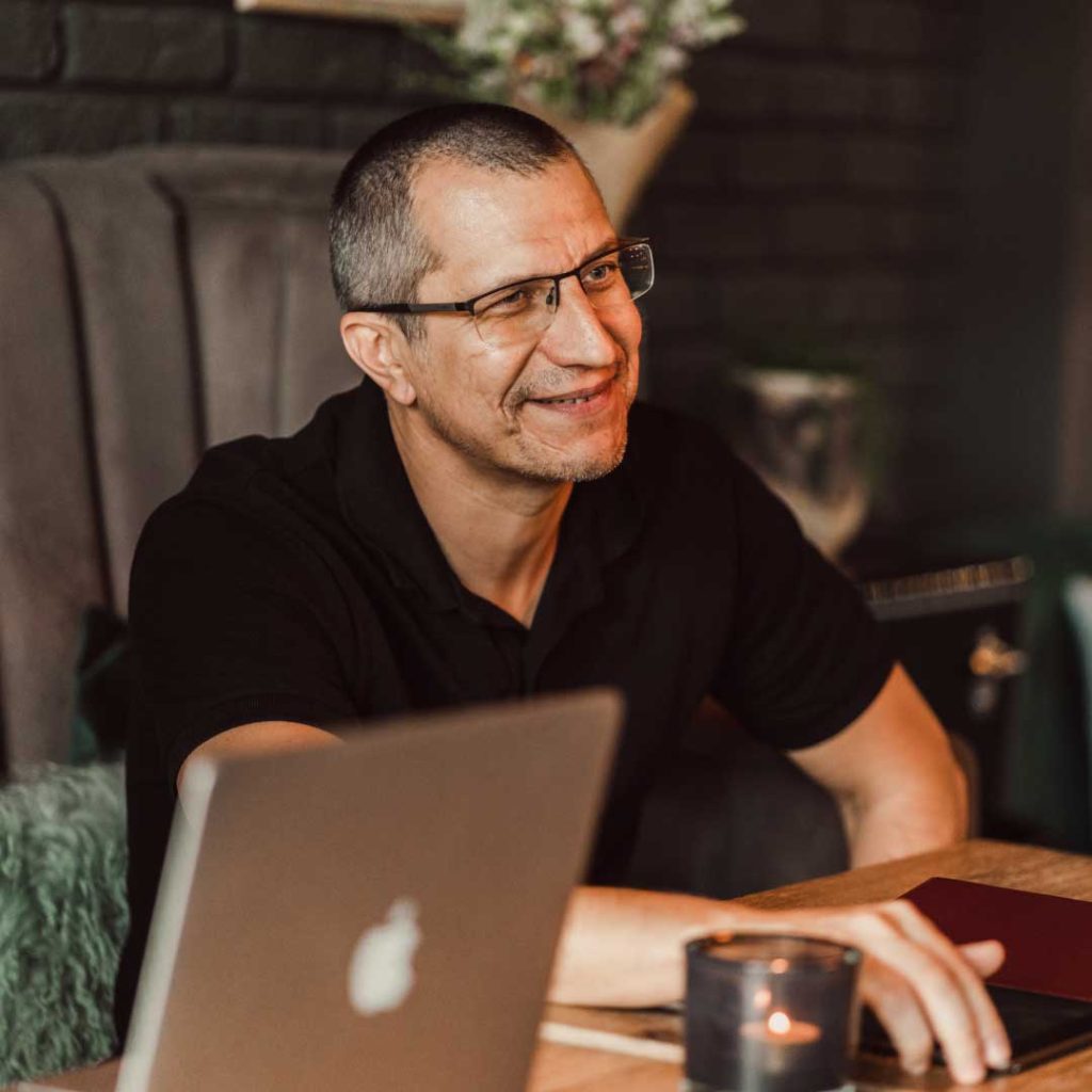 Hýbl drží investorom do bitcoinu palce, sám však preferuje iné aktíva. Foto: Veronika Čižmárová.